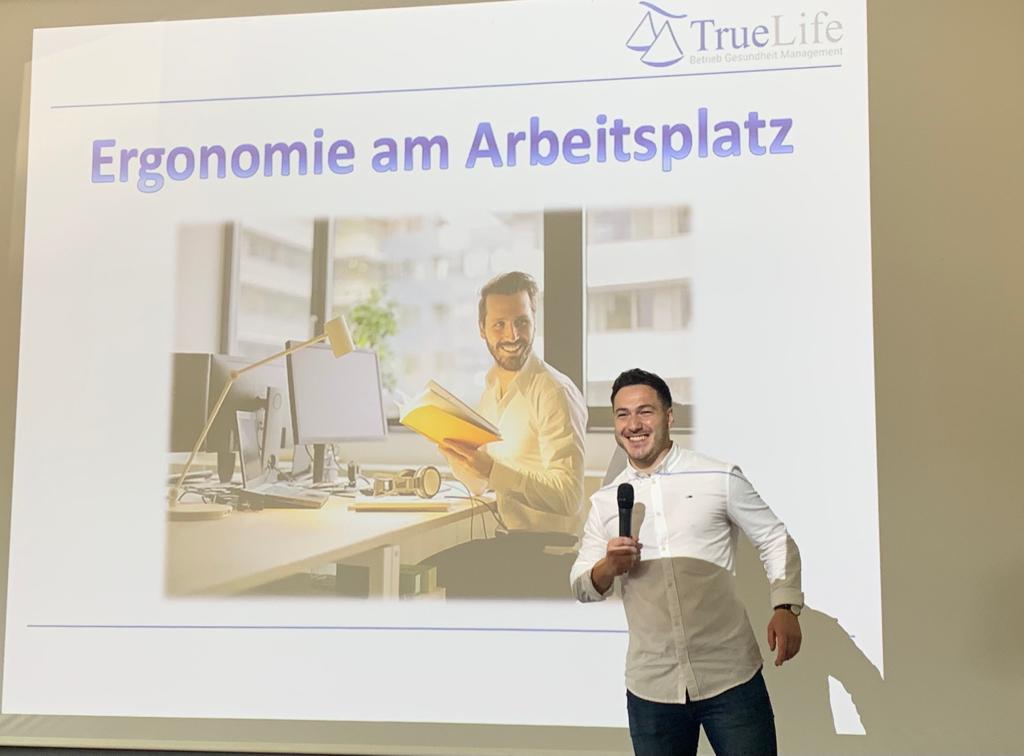 Ergonomie am Arbeitsplatz - Referent Daniel Naumann