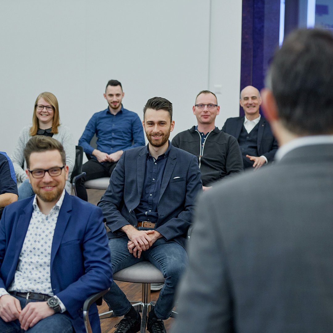 Collaborateurs dans l'auditorium